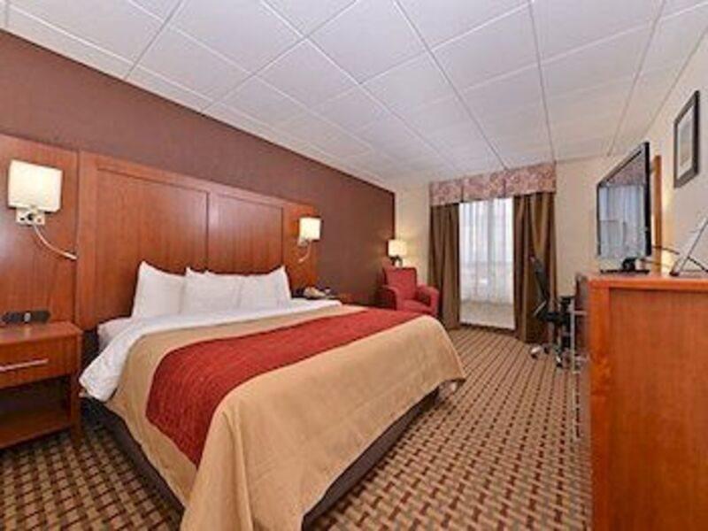 Quality Inn And Suites Conference Center Ричмънд Екстериор снимка