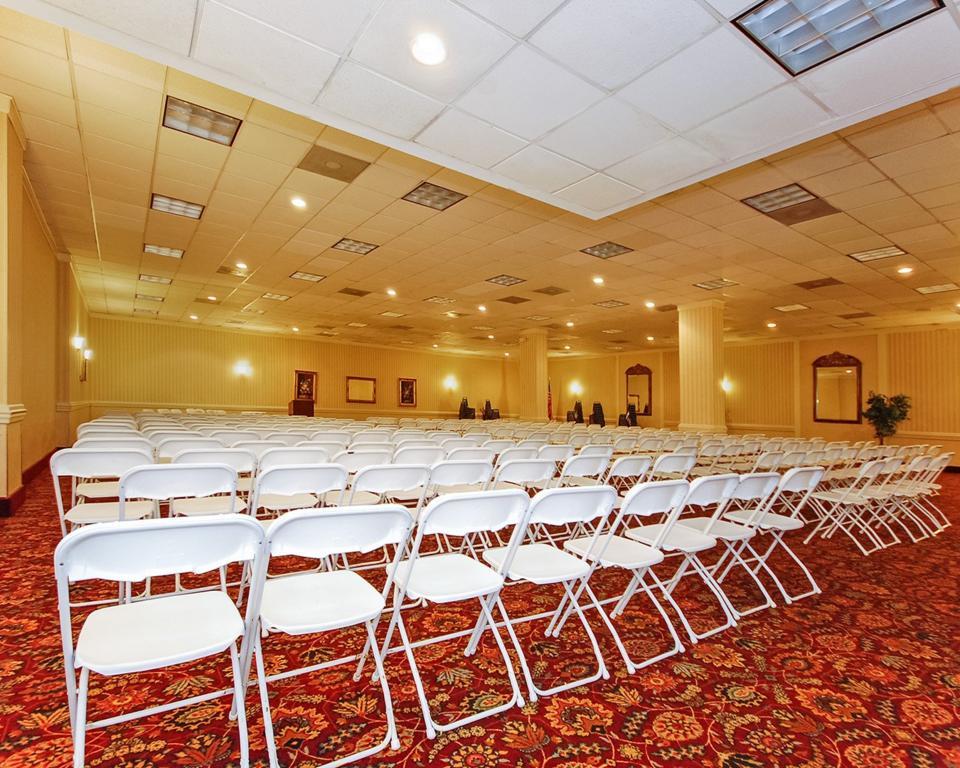 Quality Inn And Suites Conference Center Ричмънд Съоръжения снимка
