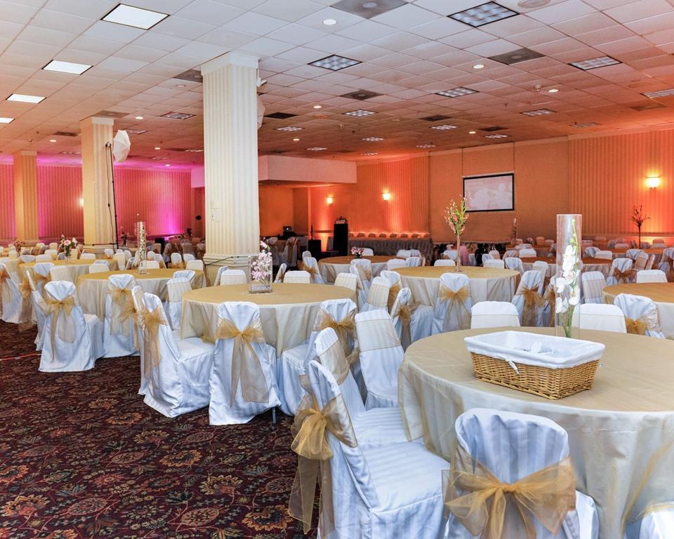 Quality Inn And Suites Conference Center Ричмънд Екстериор снимка