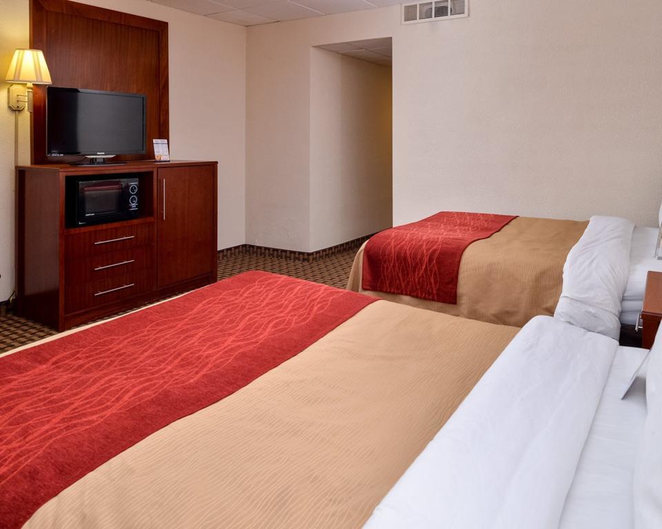 Quality Inn And Suites Conference Center Ричмънд Екстериор снимка
