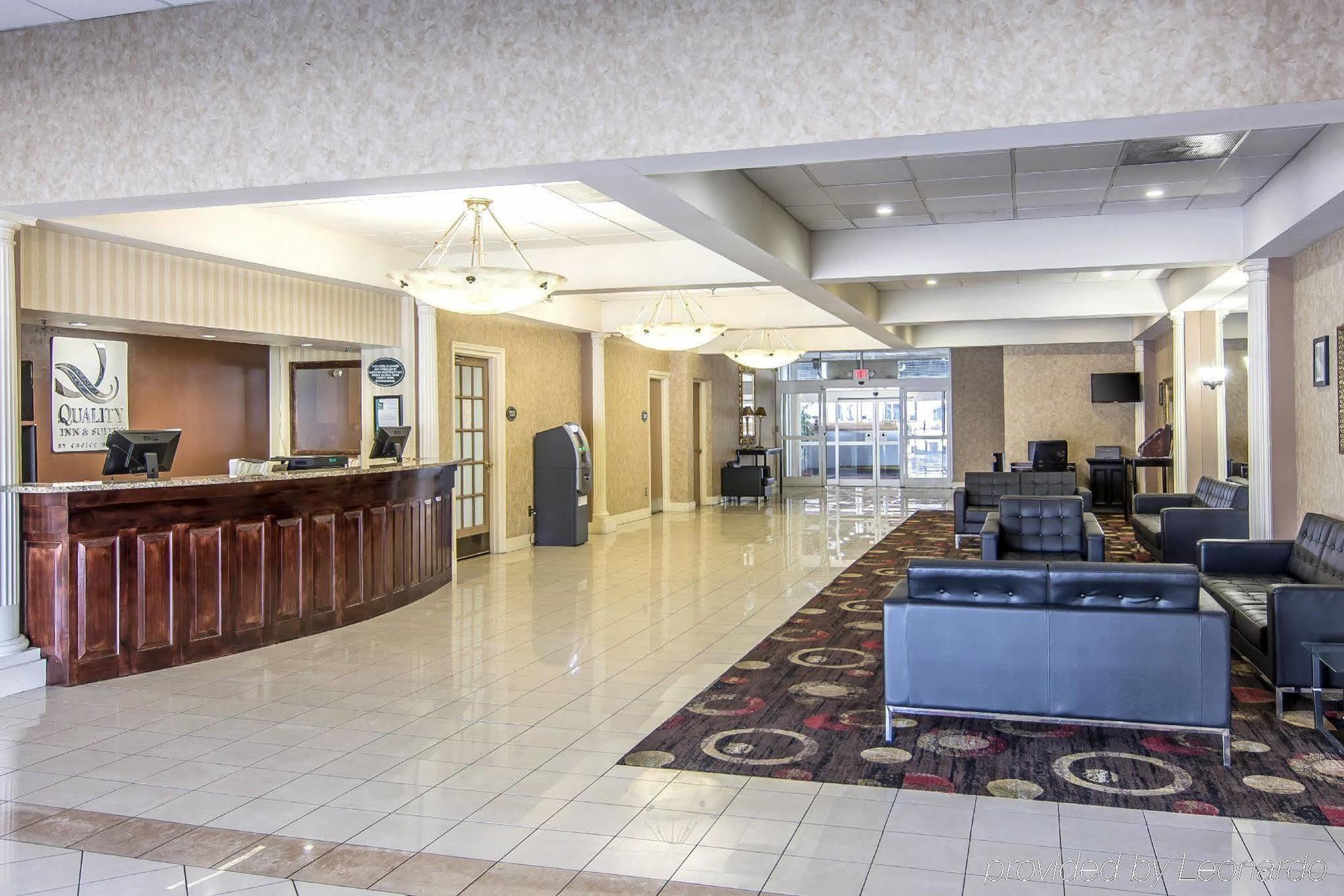 Quality Inn And Suites Conference Center Ричмънд Екстериор снимка
