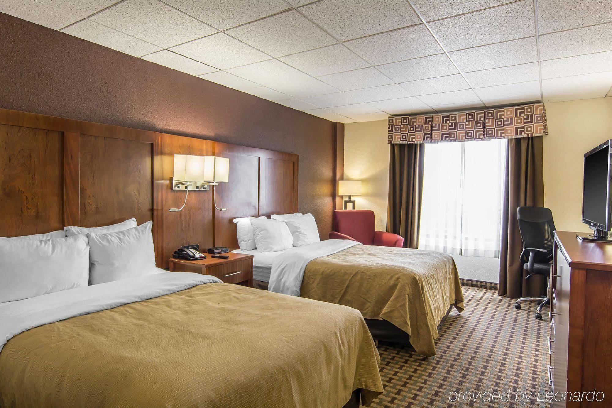 Quality Inn And Suites Conference Center Ричмънд Екстериор снимка